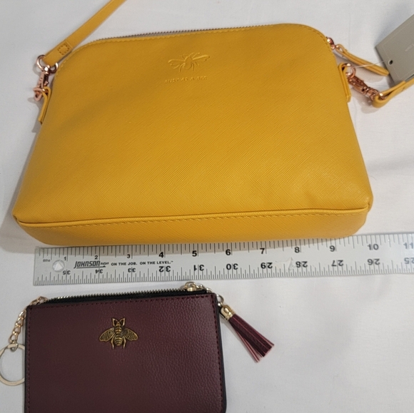 Sophia Allport Bees Collection Mini Shoulder Bag With AnnabelZ Coin Purse - Picture 5 of 14